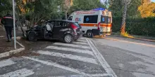 Follia all’alba, dopo la rissa tenta di travolgere con l’auto 5 ragazzini