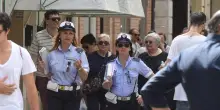 Caos con i vigili, padre e figlio patteggiano
