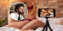 Scopre il tradimento e invia video hard della moglie con l’amante