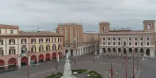 Confcommercio: "Festeggiamo 80 anni. Si torni a valorizzare gli esercizi di vicinato"