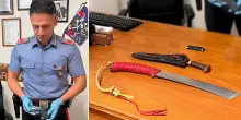 Va al supermercato con un machete nella cintura, arrestato 45enne