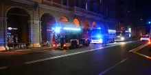 Paura per un incendio in via Amendola: pizzeria a fuoco