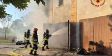Incendio in casa a Forlì, due feriti
