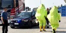Ore di paura in azienda. Perdita di ammoniaca, bonifica e un operaio ferito