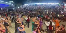 Liscio Street Parade: è boom. Tutti pazzi per ballare