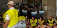 Sfratto in via Cherubini a Bologna: tensioni tra attivisti e polizia