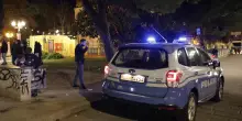 Sangue in via Boldrini: colpisce il rivale con cocci di bottiglia, un ferito