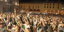 ’Imola in musica’ da urlo. Migliaia di persone in piazza. E stasera c’è Willie Peyote