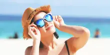 Come proteggere gli occhi dal sole in estate