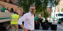 Lepore e la polemica sulle piante in vaso: “Via alla rivoluzione verde. Renderemo Bologna più vivibile”