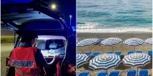 Palpeggia una giovane cliente in uno stabilimento balneare, nei guai per violenza sessuale