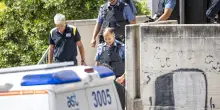 Soccorso a Monticelli. Giovane si barrica in casa e minaccia i familiari