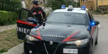 Promettono un lavoro e raggirano una donna
