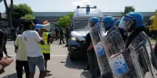 Sofalegname, accuse al mittente: "Nessuna discriminazione etnica"