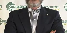 "Saldi estivi al via, ma è già caos: occhio a chi anticipa"