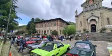 Un raduno benedetto per le auto sportive