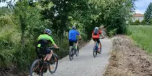 Borzano, ciclopedonale tra via Peri e via Cà Duchi è stata rimessa a nuovo
