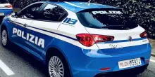 Reggio Emilia, litiga con la vicina e la minaccia con la motosega