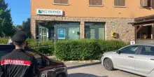 Ennesimo colpo a un bancomat in piena notte: usata la tecnica della marmotta