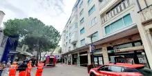 Violento incendio in un appartamento nel centro di Riccione: si cerca la proprietaria