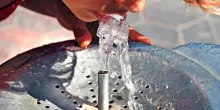 Bologna, in arrivo 30 nuove fontanelle e 11 distributori di acqua: ecco dove
