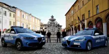 Saccheggiavano le auto: colti sul fatto dagli agenti