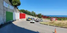 Si schianta in auto a 34 anni, incidente mortale a Capodarco di Fermo