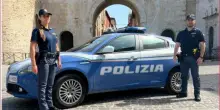 Fano, 40enne arrestato all’alba dopo una serie di furti su auto in sosta