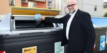 Rifiuti, il sindaco a Paldino: "Gli extra-costi? I 4 milioni per i guai del porta a porta"