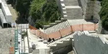 Viaggio nei quartieri. Slalom tra voragini, rifiuti ed eterni cantieri: benvenuti al Passetto