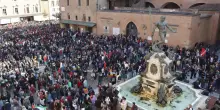 Pd e sindaco contro i violenti: "Inaccettabile, un’offesa alla città"