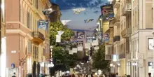 Shopping sotto le stelle. Nessun pienone in centro, ma il test ha funzionato. E c’è chi arriva da fuori