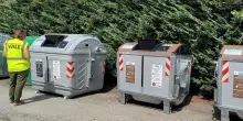 Rifiuti, cambia la raccolta. Scatta il porta a porta ai lidi