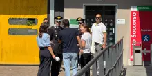 Feto nel cestino dei rifiuti nel bagno dell’ospedale: orrore a Piacenza