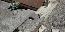 Pontelagoscuro senza pace. Vandalismi al cimitero. E ora scatta la petizione