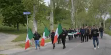 In 150 per Mussolini. Morte del duce, corteo e cerimonia in tono minore