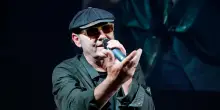 Luca Carboni si ‘confessa’: “Io chierichetto e fan di Savoldi”