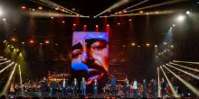 Pavarotti 90: a Verona uno show di duetti, ricordi e sorprese