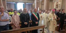 Dal sisma alla rinascita. Chiesa ferita dalle scosse. La prima messa, una festa