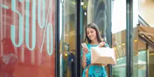 Pronti per i saldi estivi 2025? Quando iniziano in Emilia-Romagna