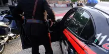 Ossessionato dalla barista. La tormenta e la minaccia: "Posso farti male, ti uccido"