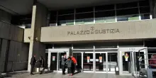 Assolto dallo stupro di una 17enne. “Lei non era vergine. Se ha deciso di appartarsi, sapeva cosa sarebbe successo”