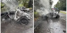 Incidente oggi in tangenziale a Modena: auto contro un albero, giovane muore carbonizzata