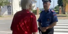 Truffa del finto tecnico del gas. Ma l’anziana lo scopre e lui fugge