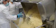 Scuole elementari, si cambia menù: secondo e verdure. E la pasta dopo