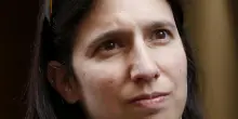 La carezza di Elly: "Rivoluzionaria e democratica"