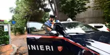 Tentato omicidio a Bologna: accoltella e picchia la ex. La donna rischia la vita
