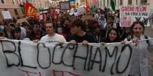 Duemila in corteo. Studenti e lavoratori:: "Blocchiamo tutto,. Palestina libera"
