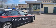 Aggredirono e rapinarono un 19enne, quattro giovani arrestati: due sono minorenni