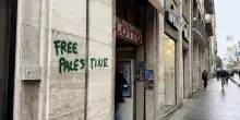 Il centro che soffre. Corso Garibaldi nel caos tra furgoni e degrado: "Restyling, fate presto"